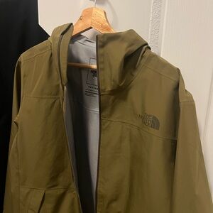 The North Face Men's Khaki Raincoat